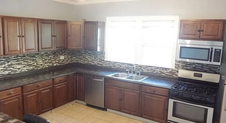 1322 Madison St #1 — Photo 8