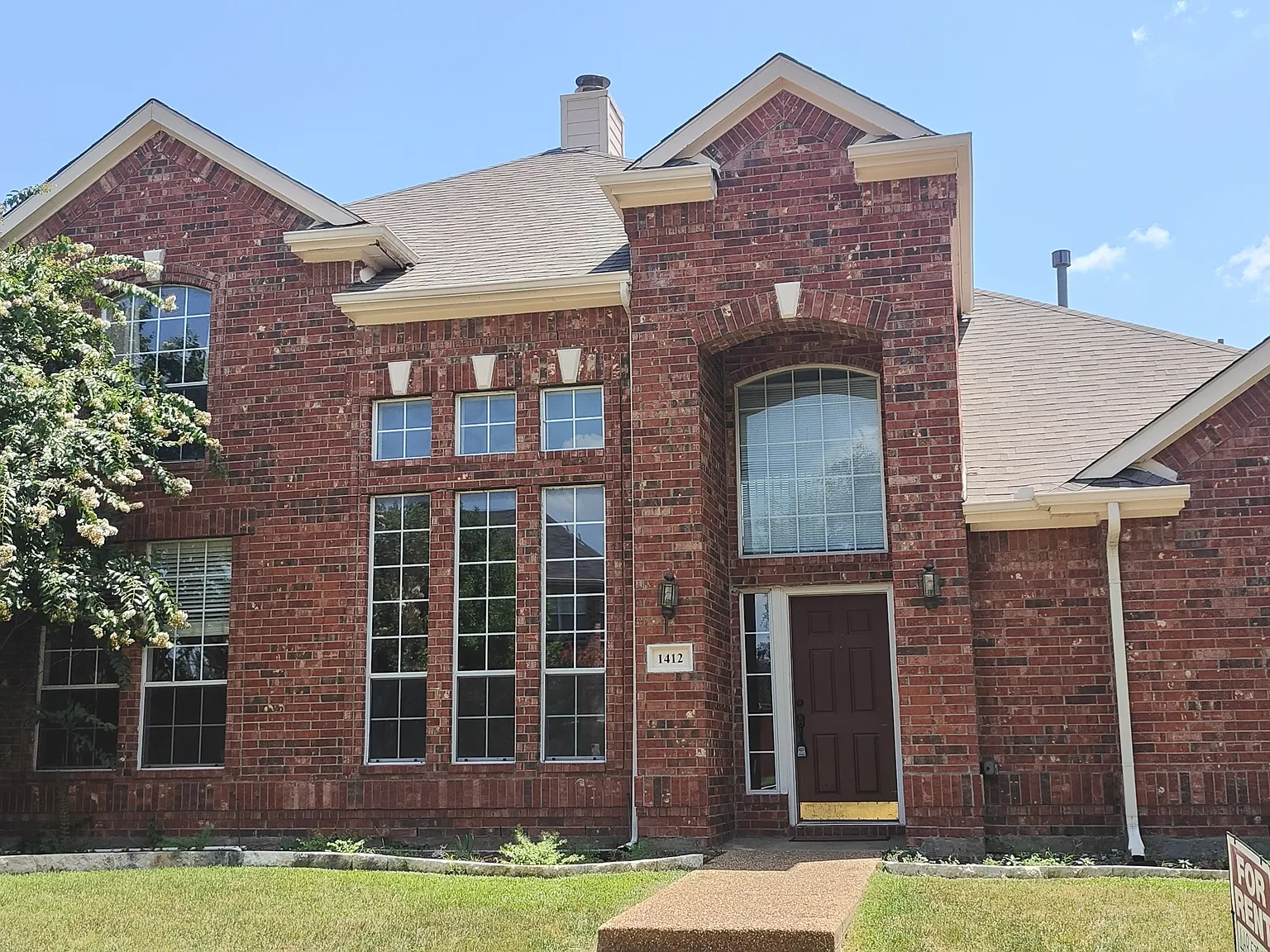 4 bed, 2.5 bath, 2609 sqft, $2,800 — Photo 4