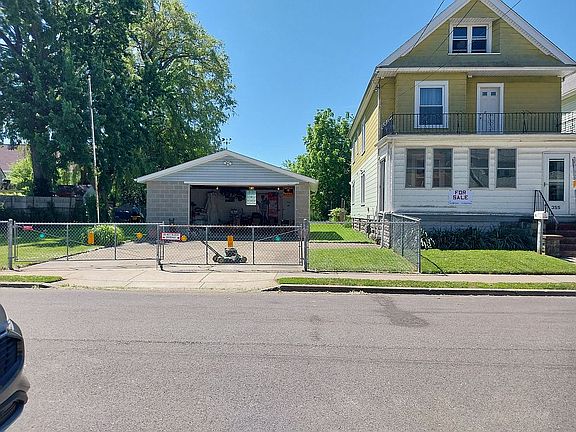 2nd image of 355 Baraga St