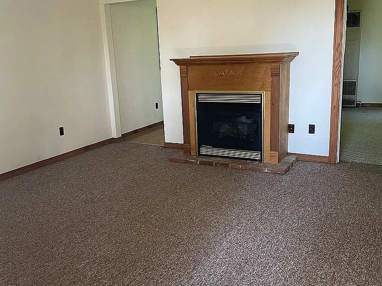 363 Perry Hwy #4 — Photo 8