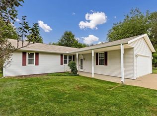 1500 Apple Valley Dr, Howard, OH 43028