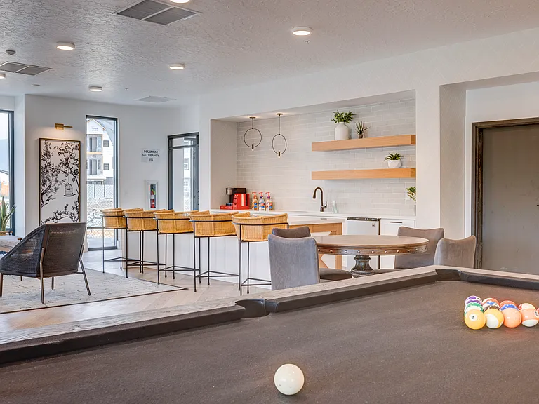 Aria Townhomes and Apartments — Photo 16