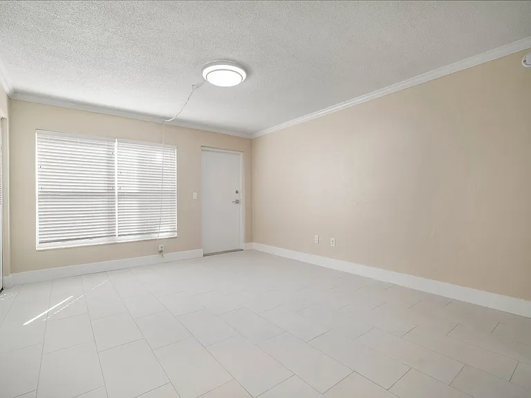 4533 Overlook Dr NE #B — Photo 28