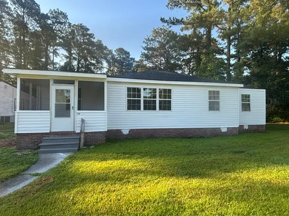 115 Miller Blvd, Havelock, NC 28532