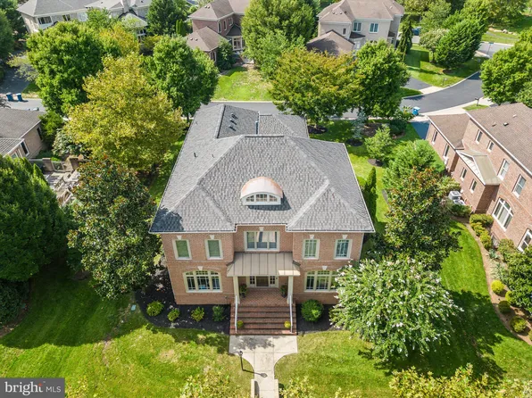 23014 Song Sparrow Ln, Ashburn, VA 20148