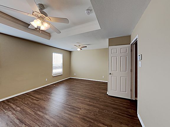 5th image of 12111 Glendale Park