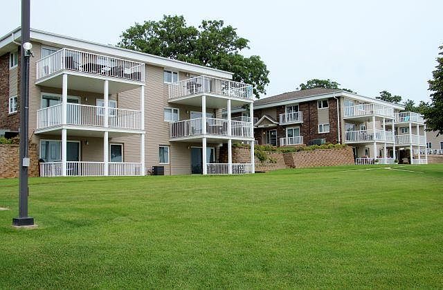 1st image of 1114 Highway 71 N Unit 4-C3
