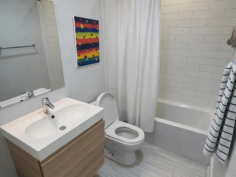 612 Adluh St — Photo 16