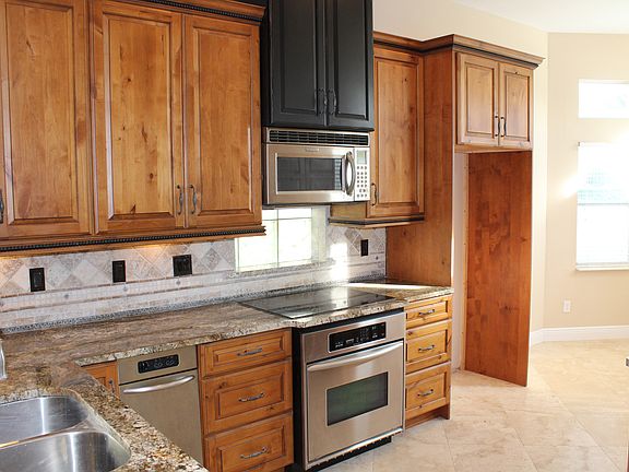 4th image of 112 Kingston Dr
