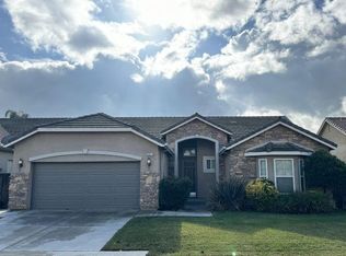 6041 W Los Altos Ave, Fresno, CA