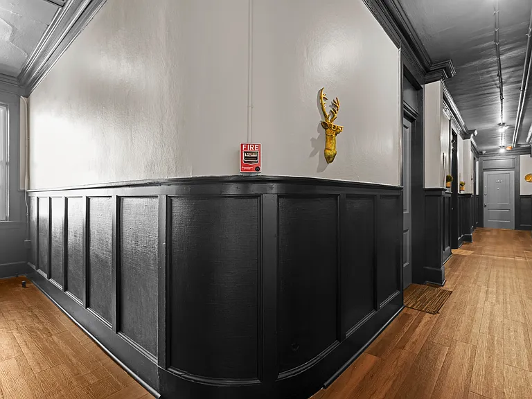 222 S Howard St — Photo 12
