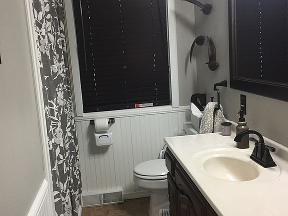 Main level bathroom