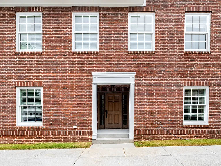 816 Walnut Ave #2 — Photo 2