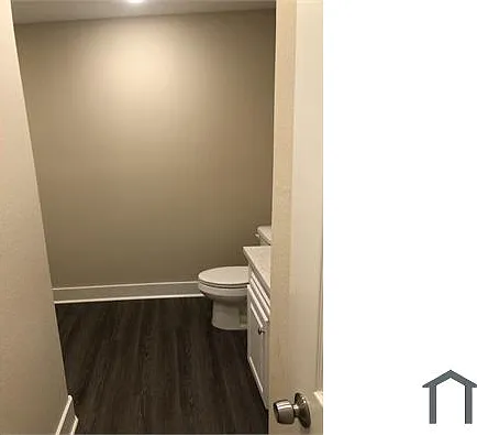 16517 Larchwood Dr #A — Photo 8
