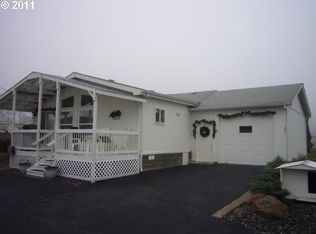 1684 Tucker Rd, Hood River, OR 97031