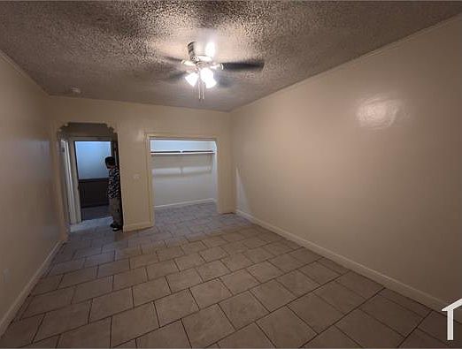 1st image of 217 S Boyle Ave