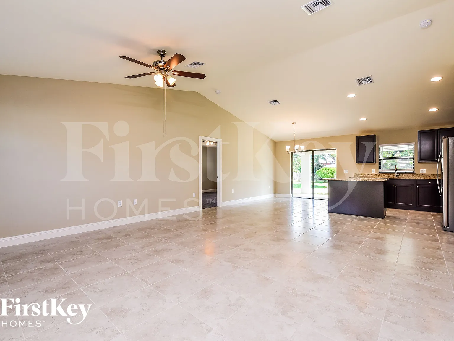 3 bed, 2.0 bath, 1449 sqft, $2,535 — Photo 3