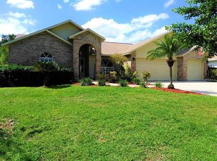 3958 Appletree Dr, Valrico, FL 33594