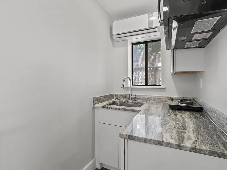 620 Sudderth Dr #3 — Photo 9