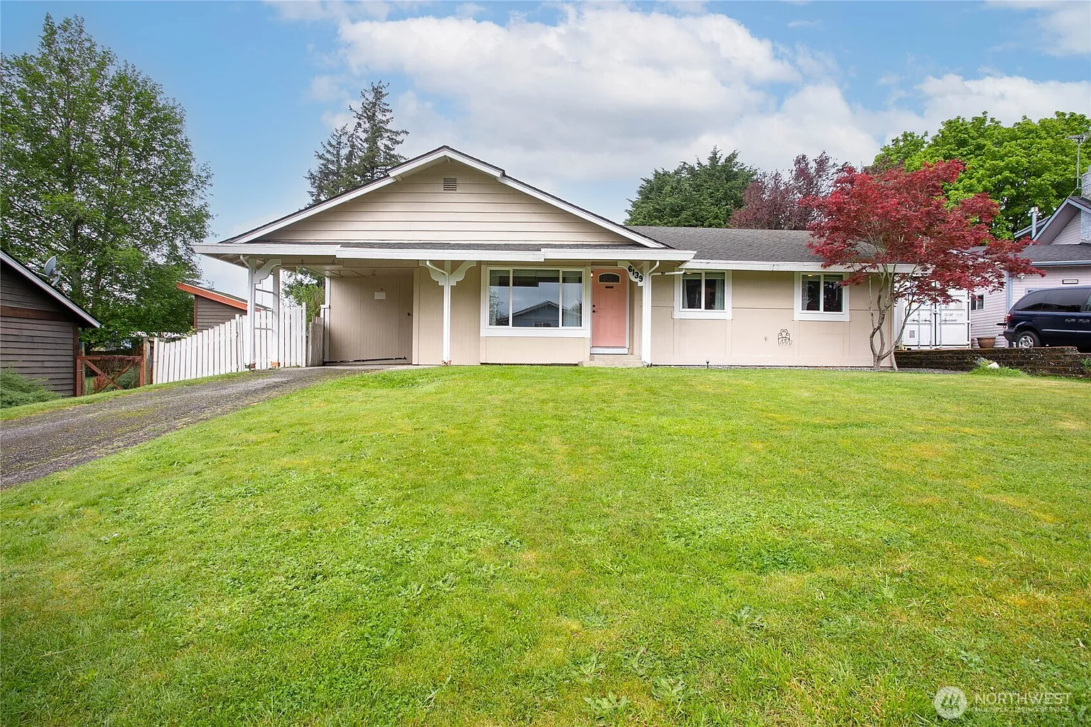 6139 Aquarius Avenue photo 1