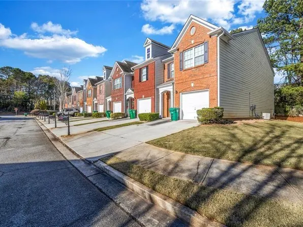 1246 Adcox Sq, Stone Mountain, GA 30088