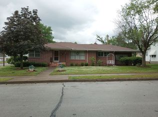 725 W 3rd St, Webb City, MO 64870