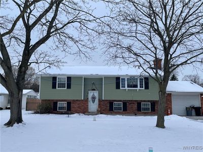 5708 Aaron Dr, Lockport, NY, 14094