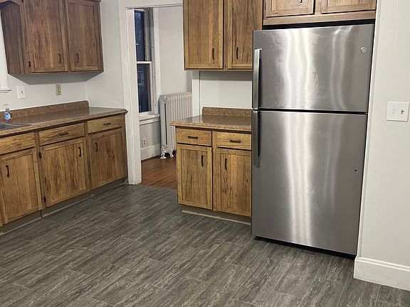 5th image of 69 Highland Ave #2