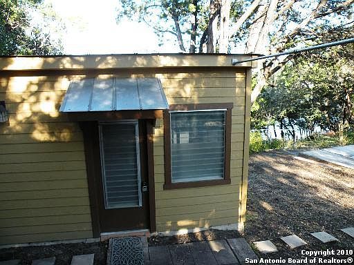 2nd image of 9 ELMHURST DR