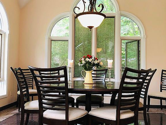 Vaulted Ceiling Dining Rm