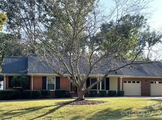 204 General Je Johnston St, Stanley, NC 28164