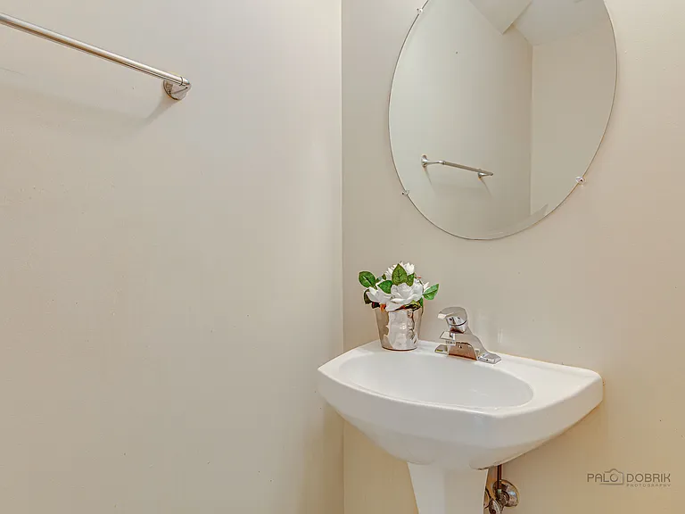 348 Pine Lake Cir — Photo 7
