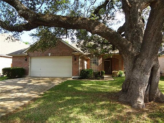 2nd image of 15031 Savannah Heights Dr