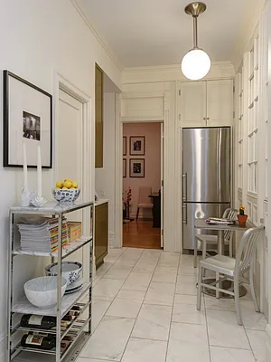 Sold by Sotheby's International Realty | media 10