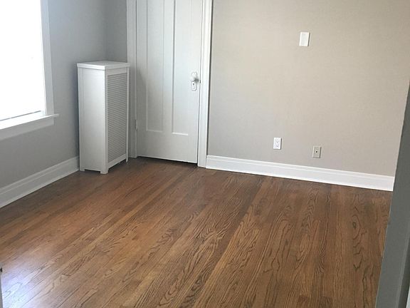 Large 2nd Bedroom, Fits Queen Bed and Dresser.
