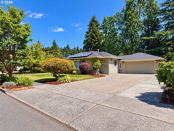 2nd image of 960 NE 108th Ave