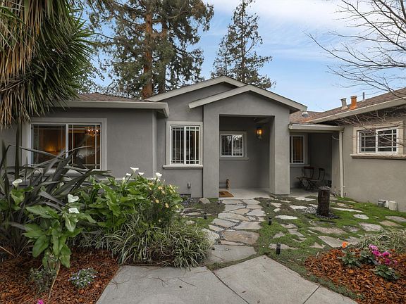 3rd image of 2333 Lindaire Ave