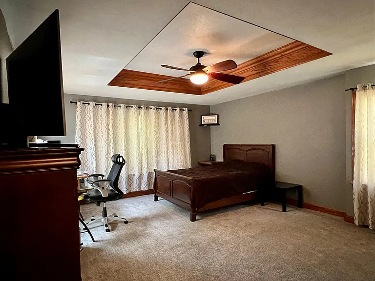 224 N Prince Ln — Photo 18