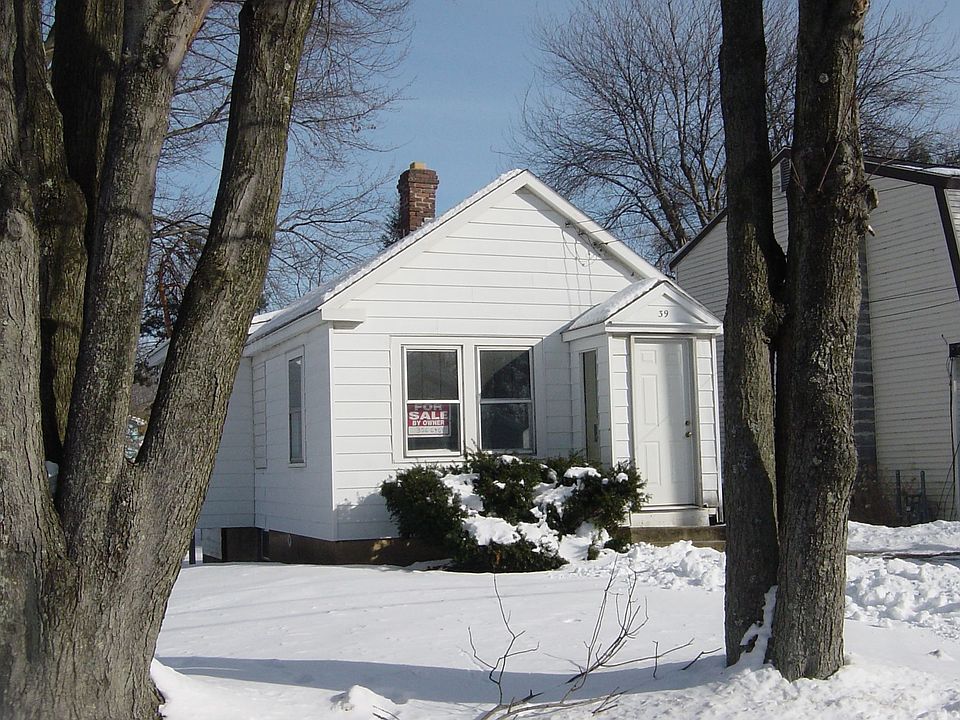 Very nice small home.