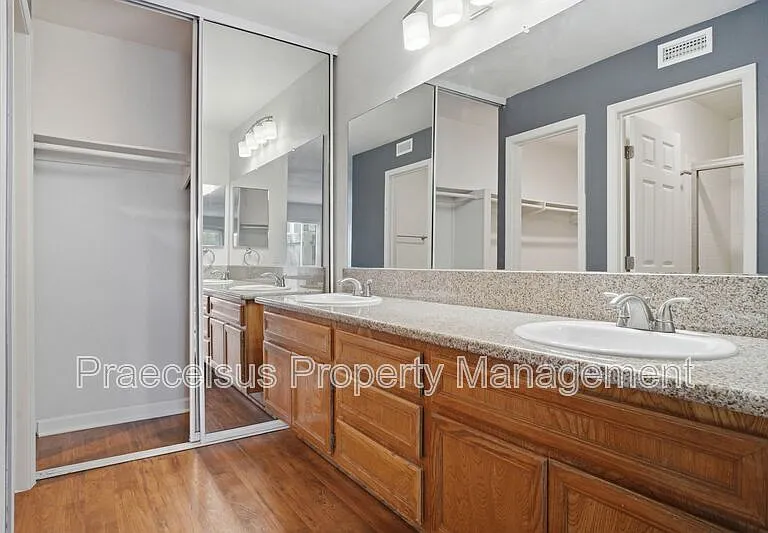1535 Apache Dr #D — Photo 18