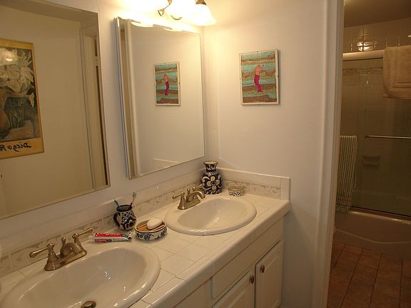 5th image of 6901 Edgewater Dr APT 316
