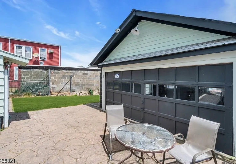 206 Highland Ave #1 — Photo 18