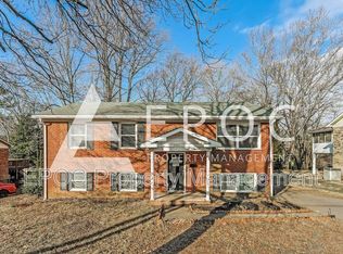 3850 Barkwood Dr, Winston Salem, NC 27105