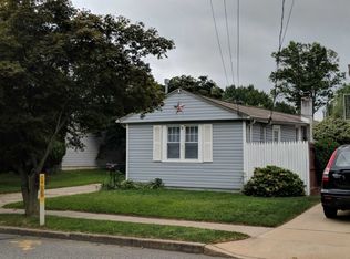 142 Chippewa St, Essington, PA 19029