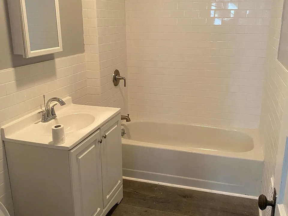 43 Pomona Pl #2
