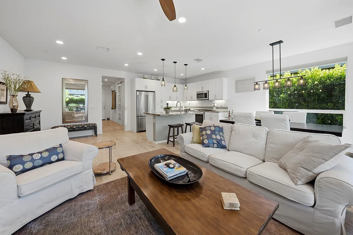 Building Photo - 51811 Golden Eagle Dr