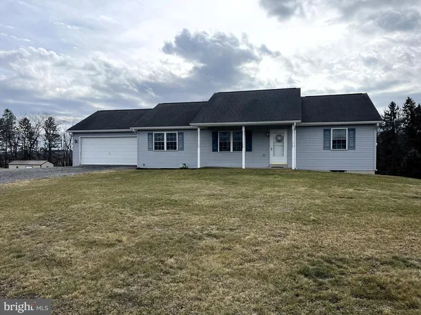 814 Cemetary Rd, Thompsontown, PA 17094