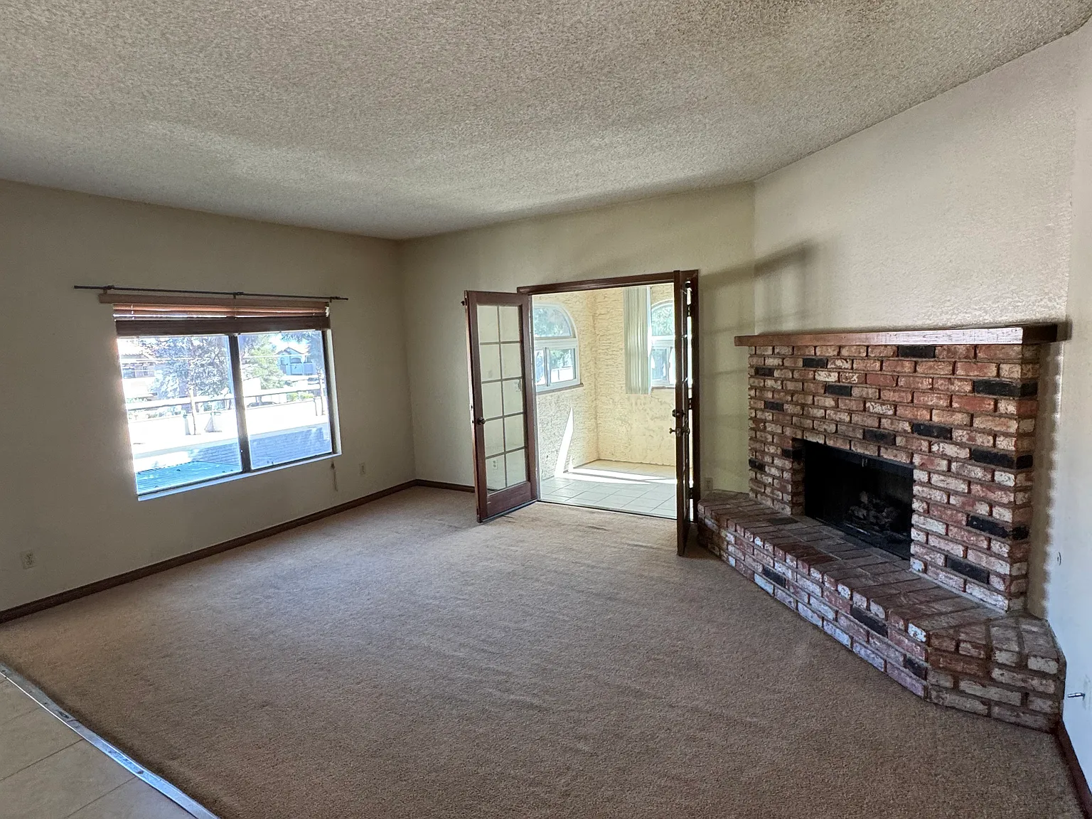 2 bed, 1100 sqft, $1,450 — Photo 2