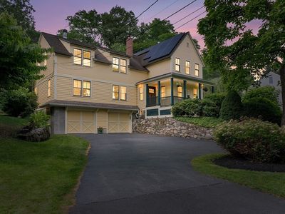 18 Blossom St, Lexington, MA, 02421