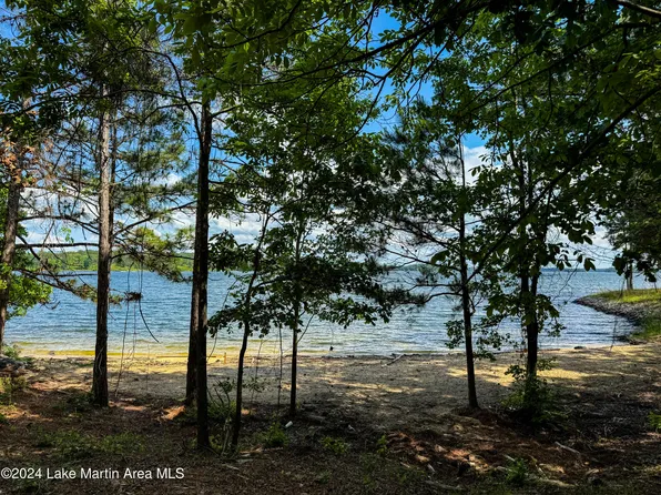 14 Heritage Dr, Alexander City, AL 35010